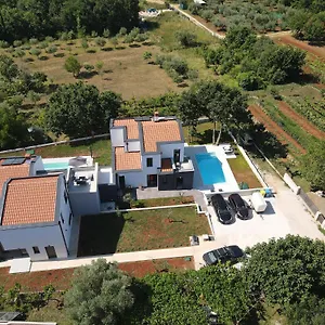 Villa Martin Noel, Poreč